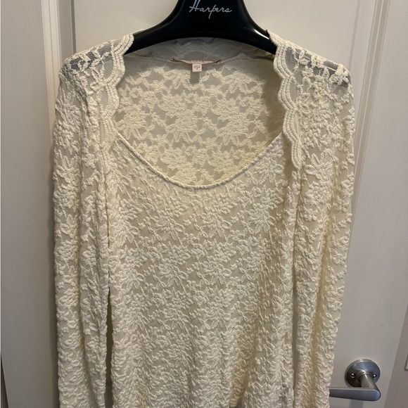 Guess Tops - Guess - Ivory White Top - Size Medium